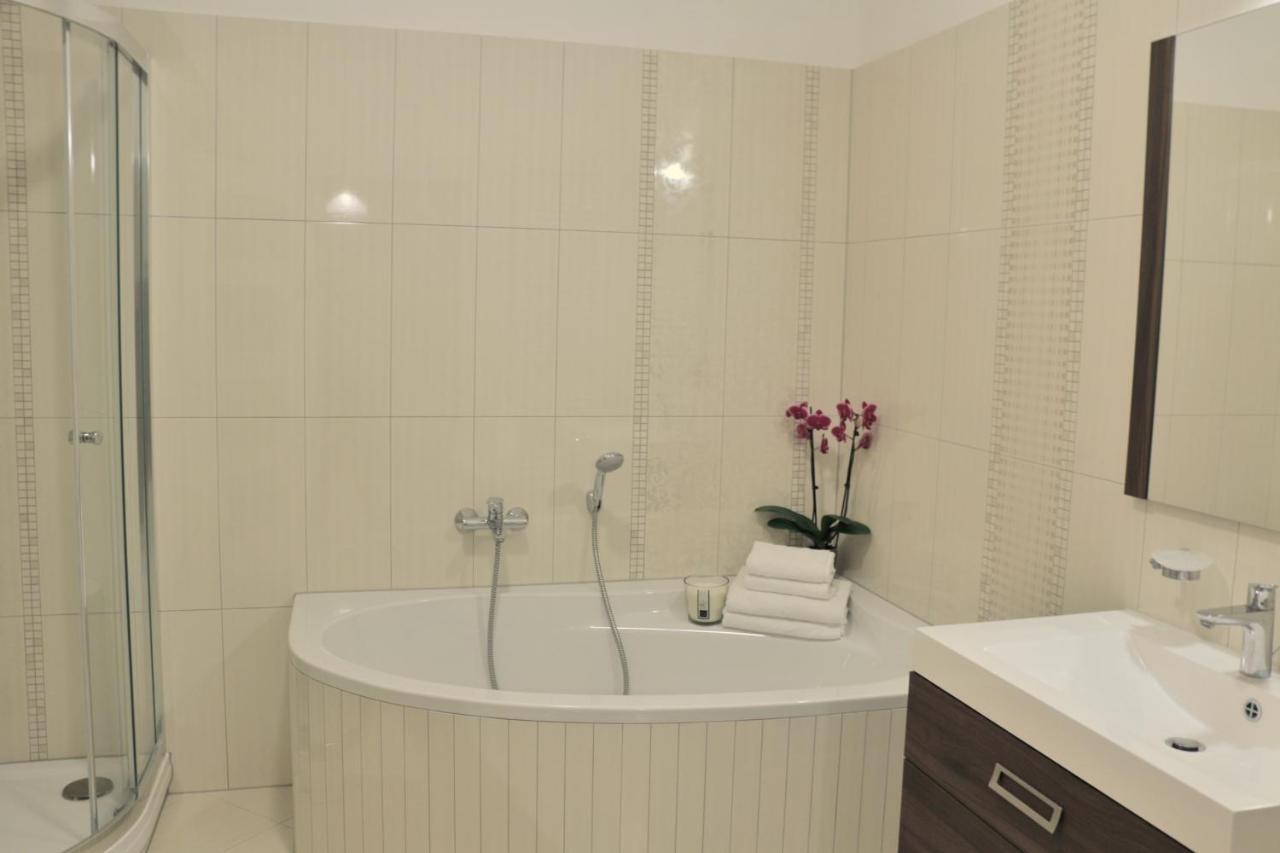 Apartments Moravska 24 Karlovy Vary Kültér fotó